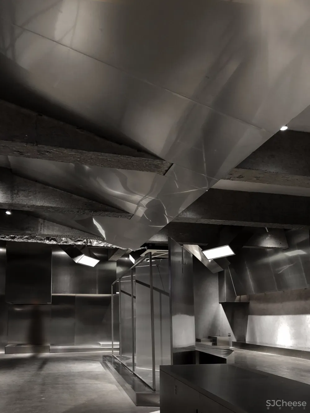 易写男装——魅影重重丨术锐室内设计 首