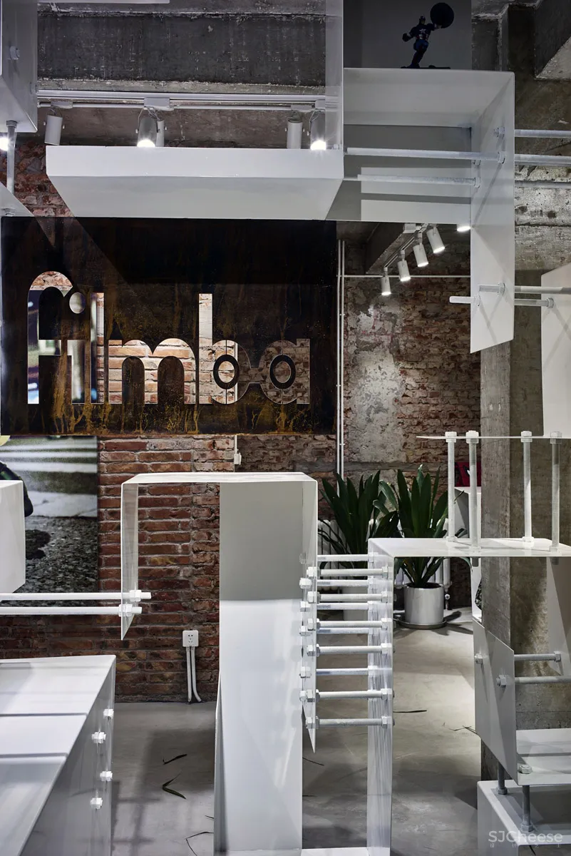 甲舞——北京影笆 Filmba 手办店 | Livil Architects