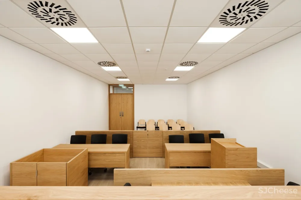 Varda Studio | 抽象的镂空形式建筑