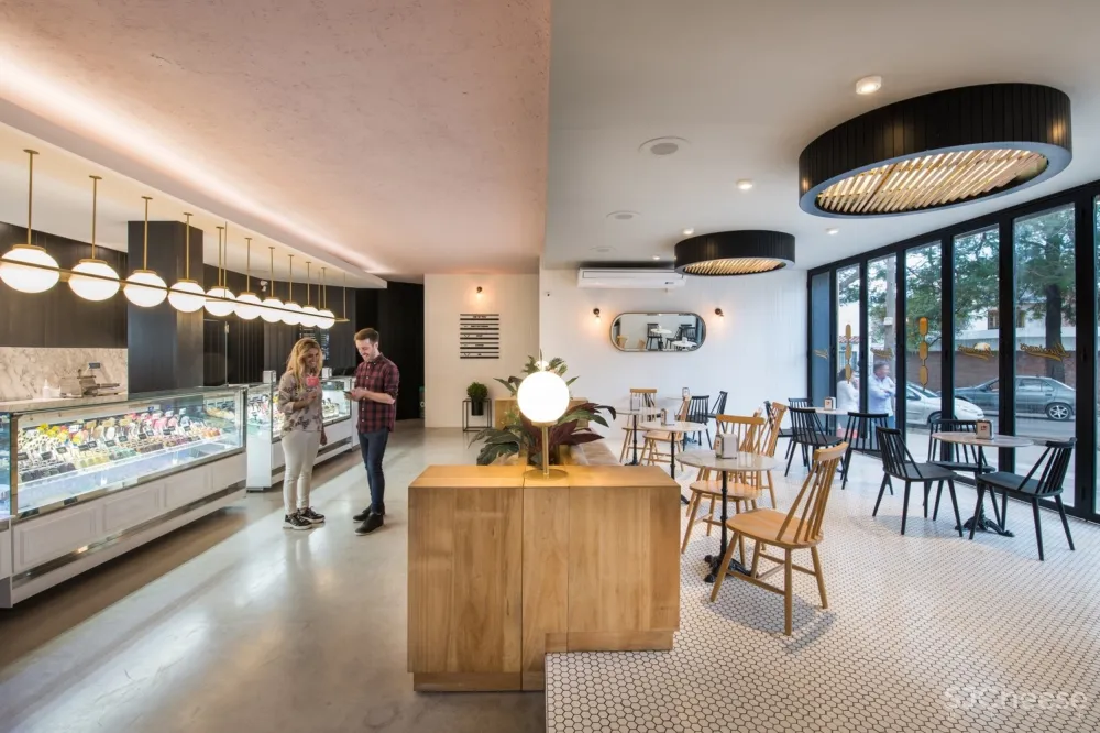 FERRO assoc:Lucciano’s冰淇淋旗舰店