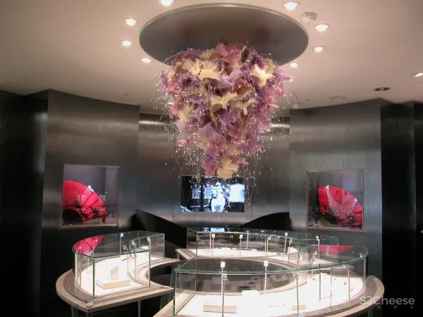 汇侨 澳门大运河购物中心L3铺HEARTS+ON+FIRE珠宝专卖店