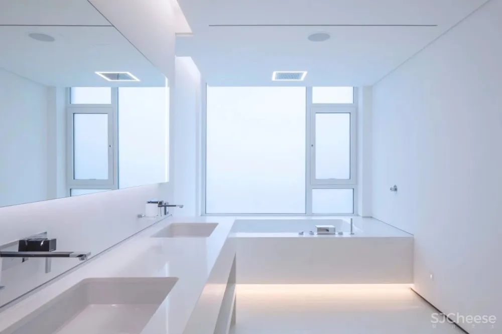 新作 | 1400m² 极简白顶级度假别墅，89年设计师惊艳演绎 首