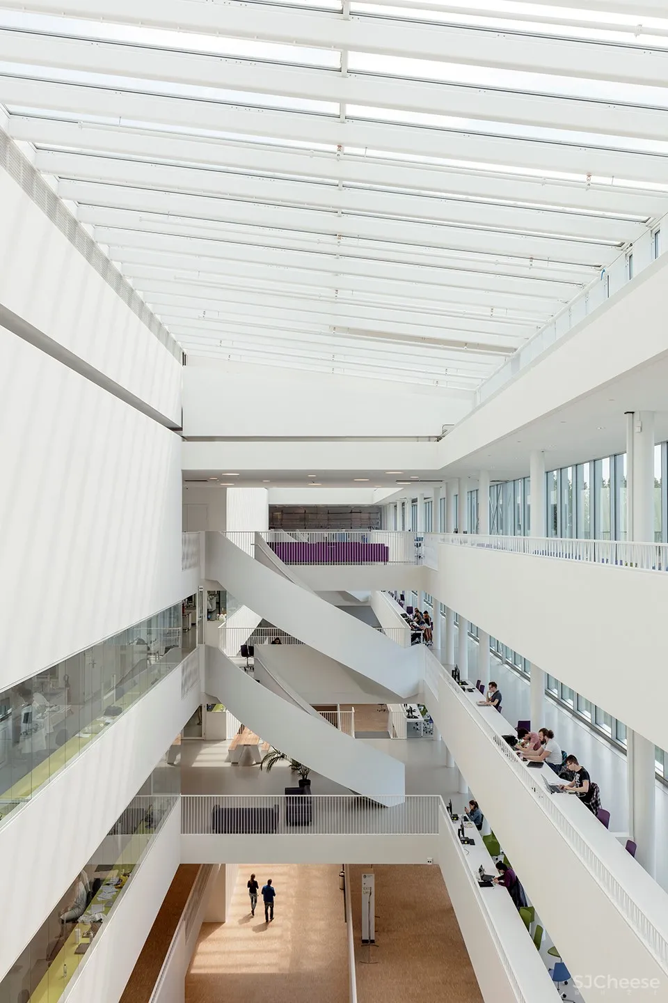 莱顿大学贝塔园区,荷兰 / 瑛泊