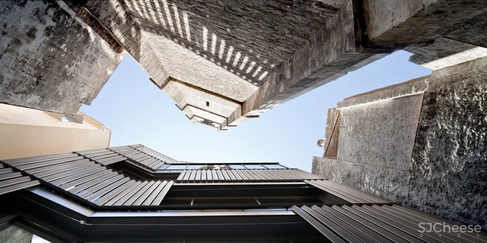 玩具图书馆与办公室,巴塞罗那 / taller 9s arquitectes