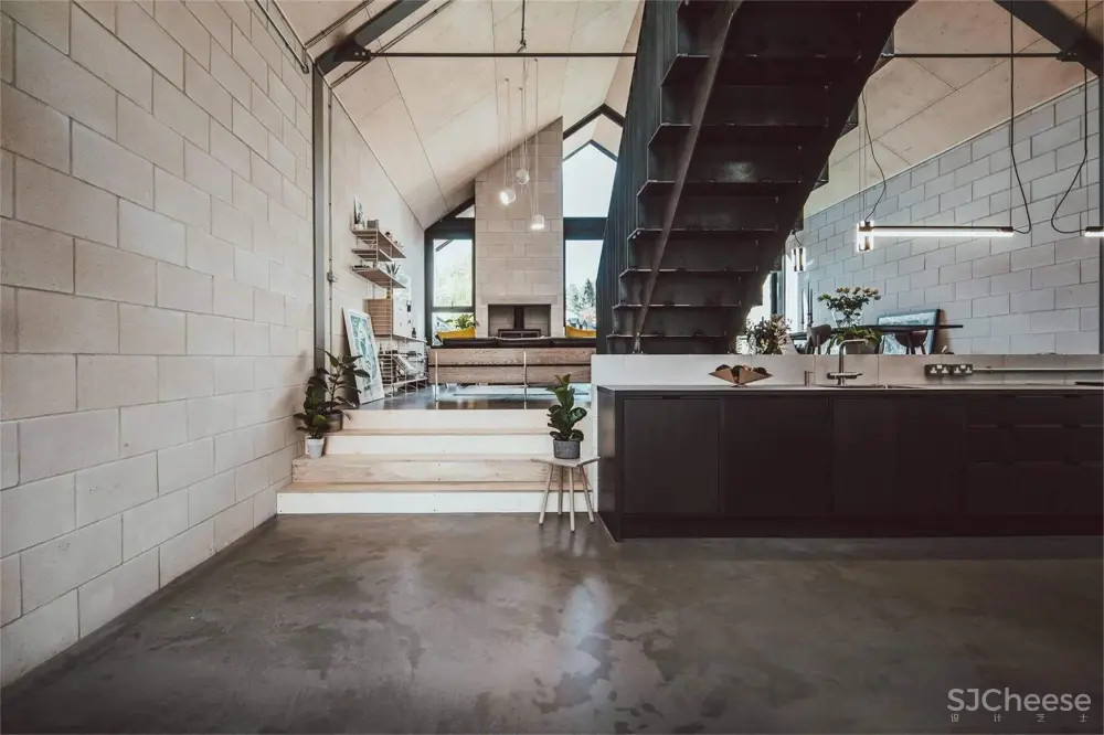 英国一对双胞胎兄弟自建优雅工业之家