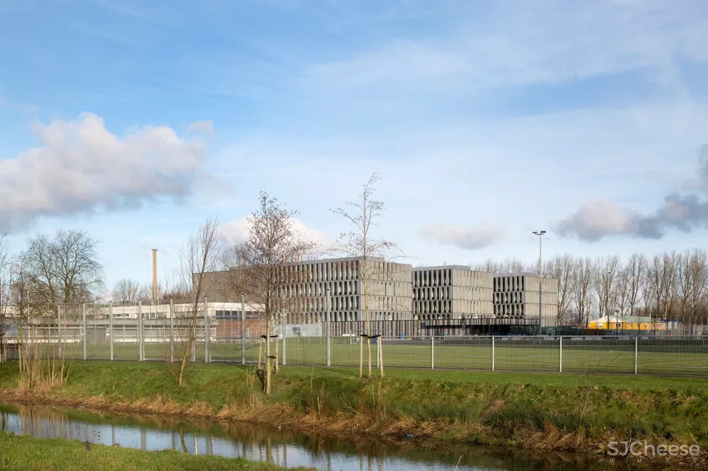 莱顿大学贝塔园区,荷兰 / 瑛泊