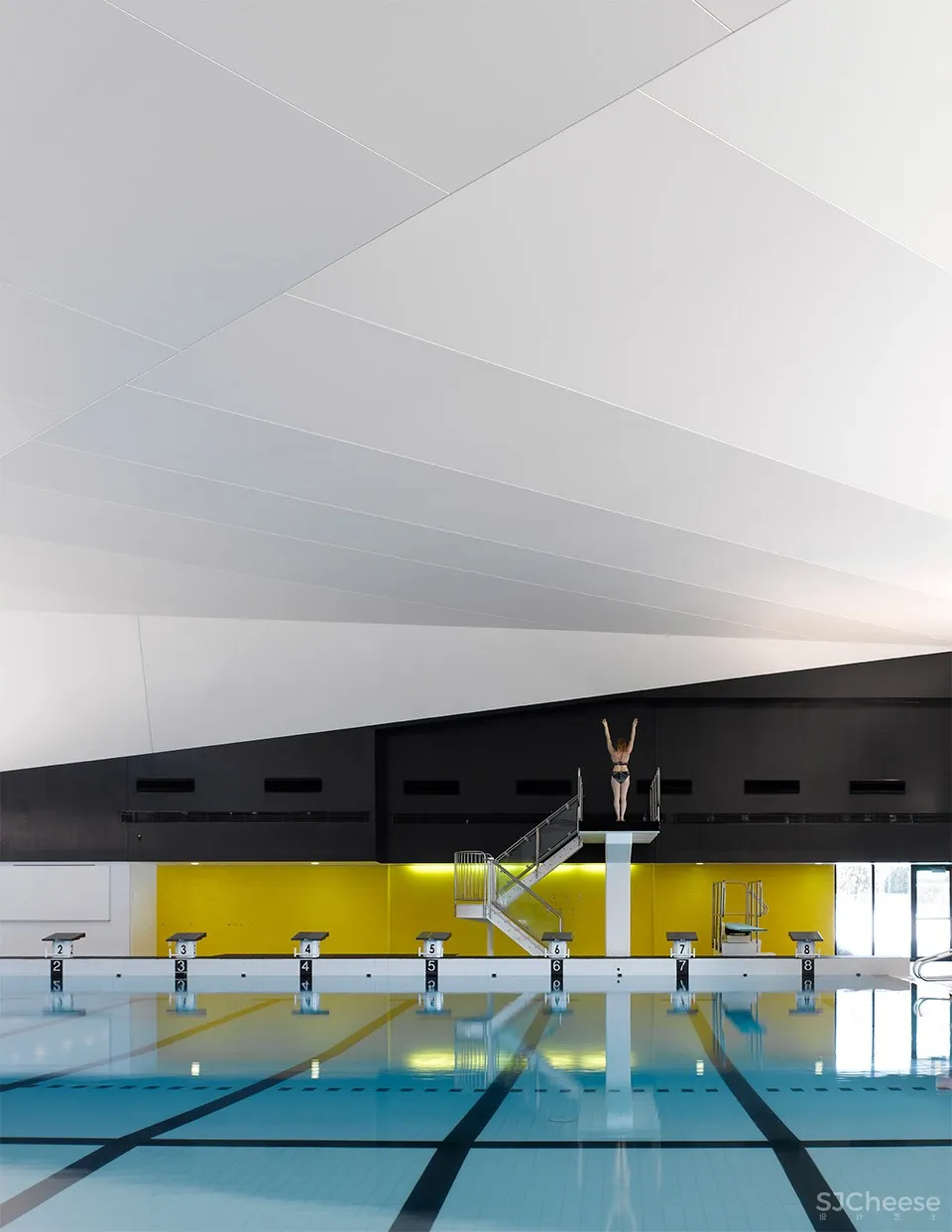 ACDF Architecture:魁北克Desjardins水上运动中心