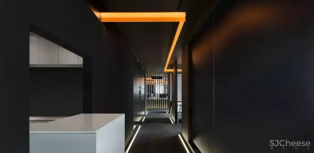 崔树新作:一条橙光,穿过空间,完成设计 崔树新作:一条橙光,穿过空间,完成设计