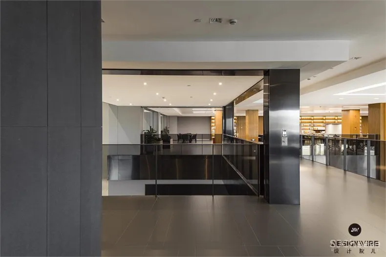 三能集成房屋股份有限公司办公楼-14-公共区3.jpg 直上:长沙三能集成房屋股份有限公司办公楼设计