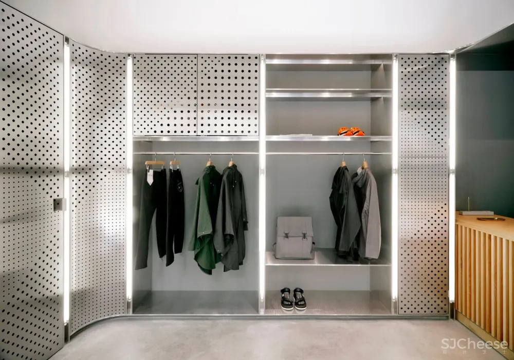 上海20m² ALL SH 街头潮牌集合店 | 联图建筑设计 首