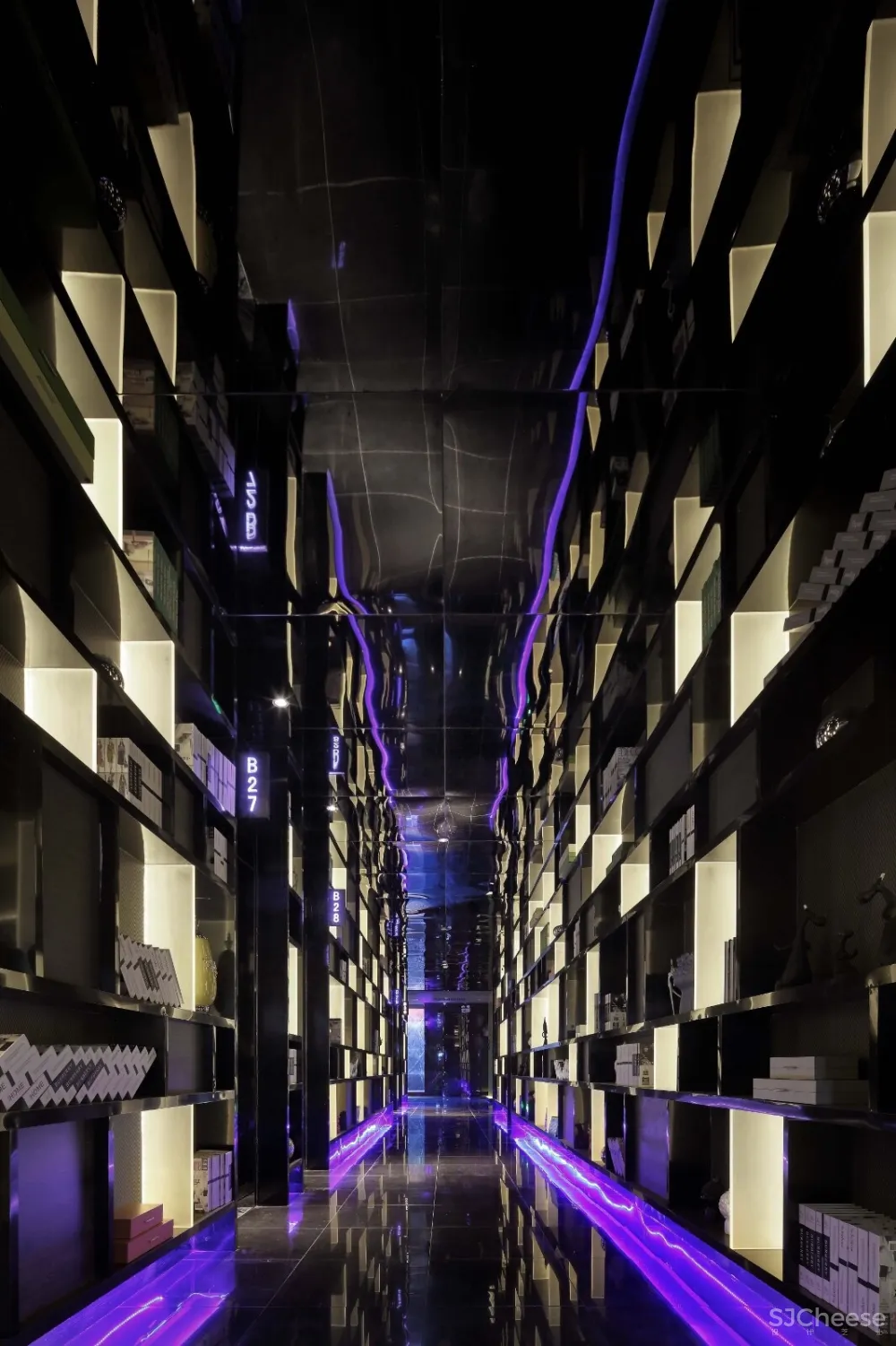 艺术潮流范——“砖”做KTV | 辛视设计