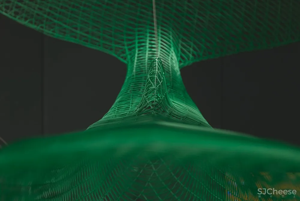 东仓建设:全球首家超级旗舰店·Whale 首