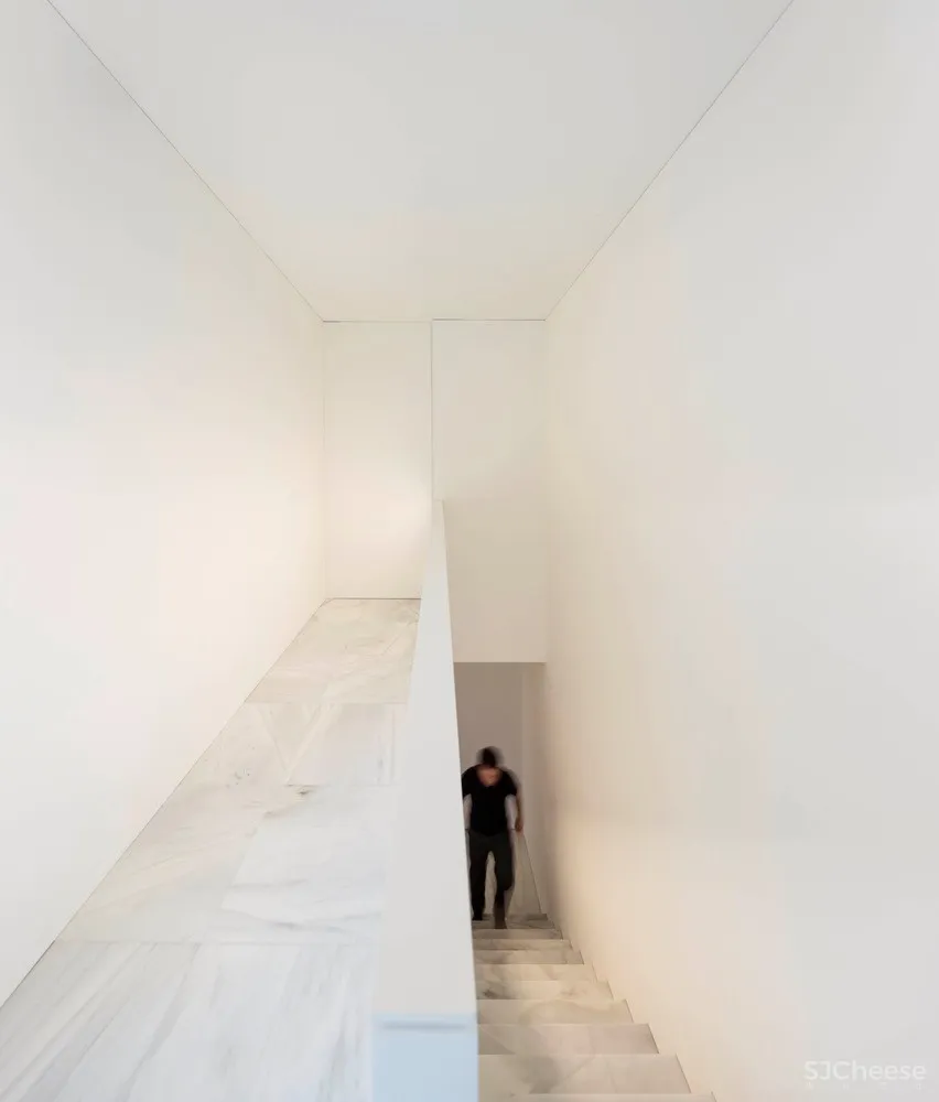 Fran Silvestre Arquitectos:远眺大海 Hofmann House 首