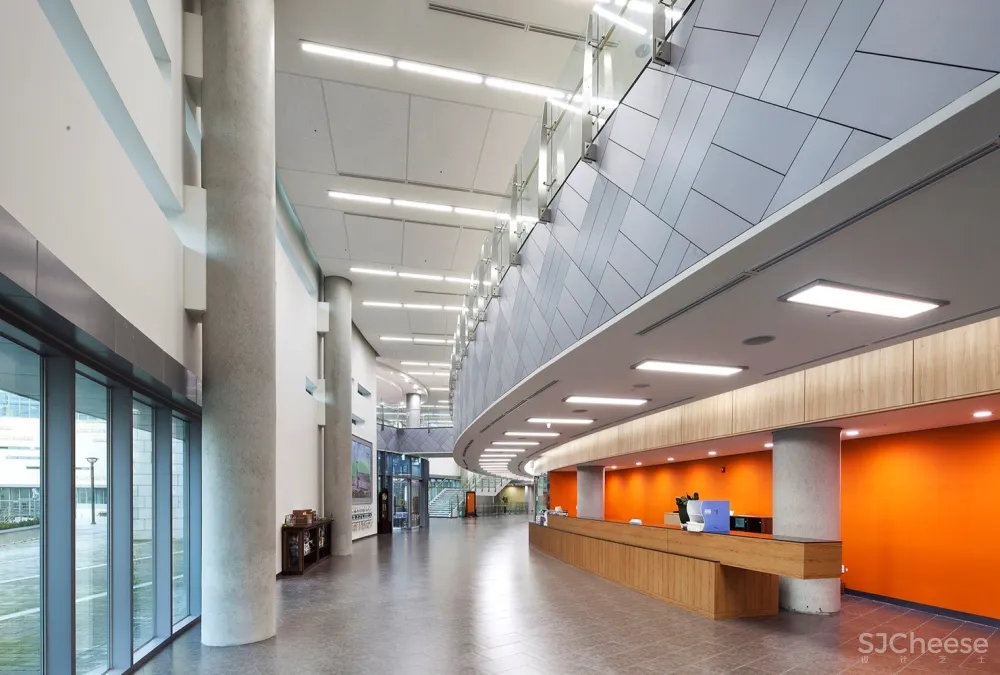 欢乐教堂 / The Beck Group