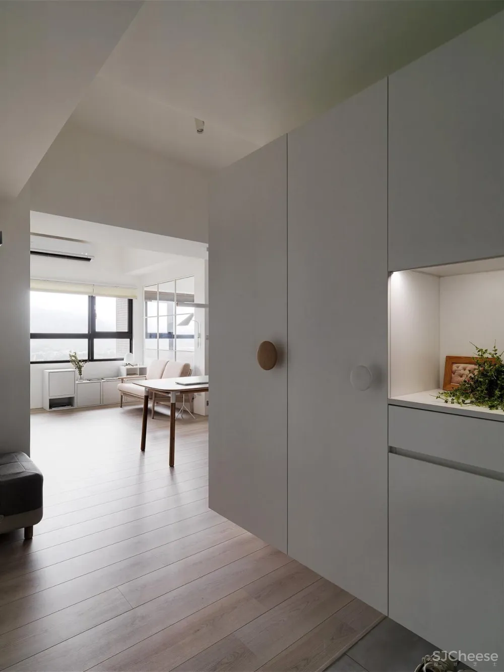 现代风格白色公寓 | November Design