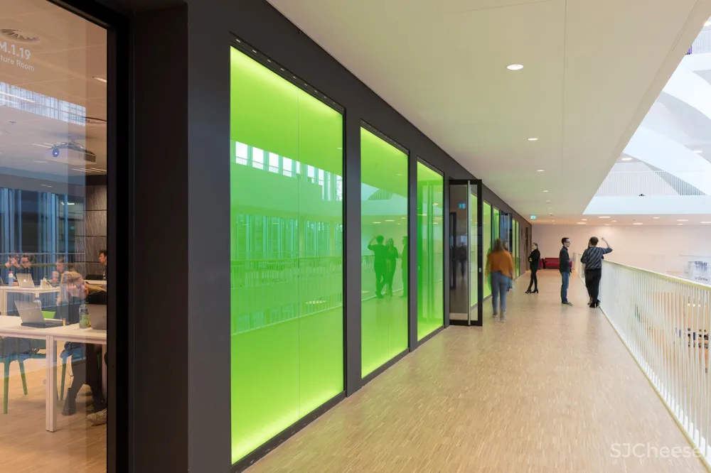 莱顿大学贝塔园区,荷兰 / 瑛泊