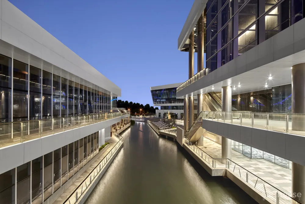 昆山大戏院 / 中国建筑设计研究院本土设计研究中心