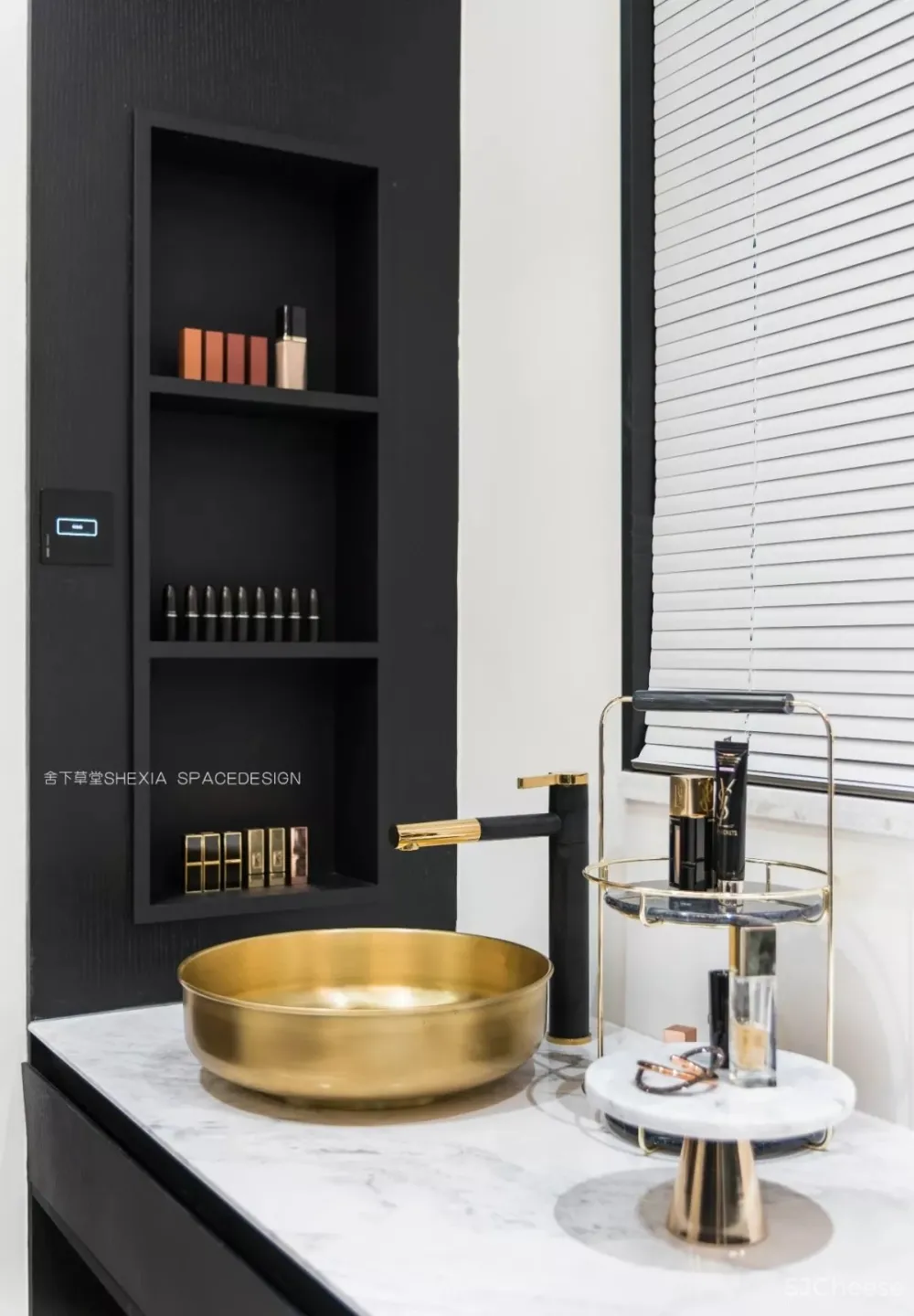 1120㎡轻奢别墅,一半冷艳一半迷红 | 舍下空间