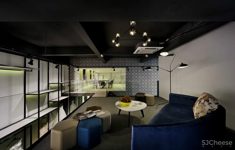 Forus高端定制婚纱机构 李超