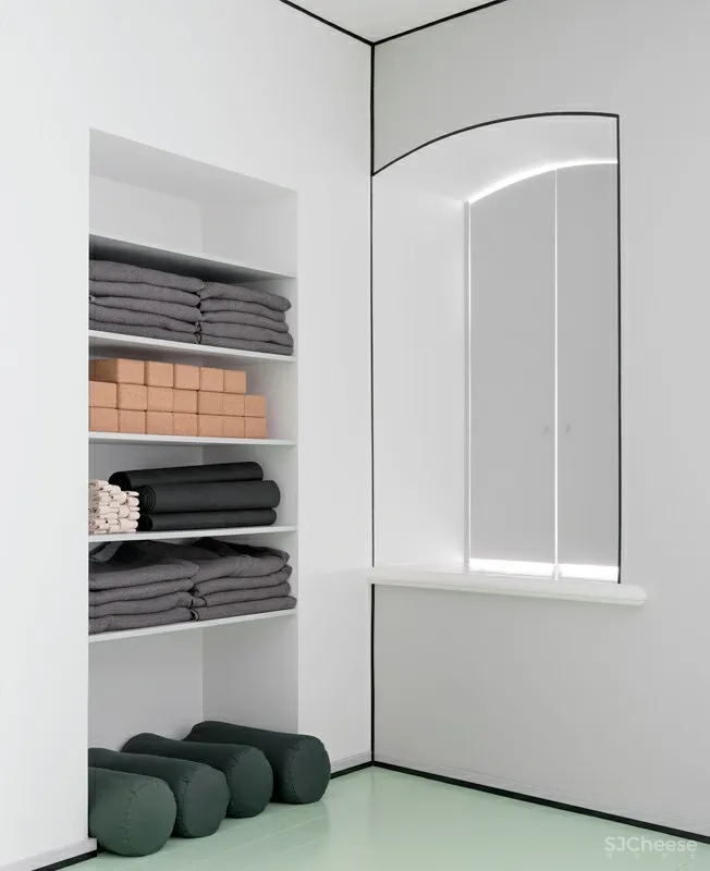 莫斯科 MIA Yoga 瑜伽工作室 :Crosby Studios 首