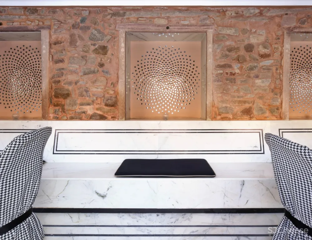 印度 Baradari 宫改造 / Studio Lotus 首