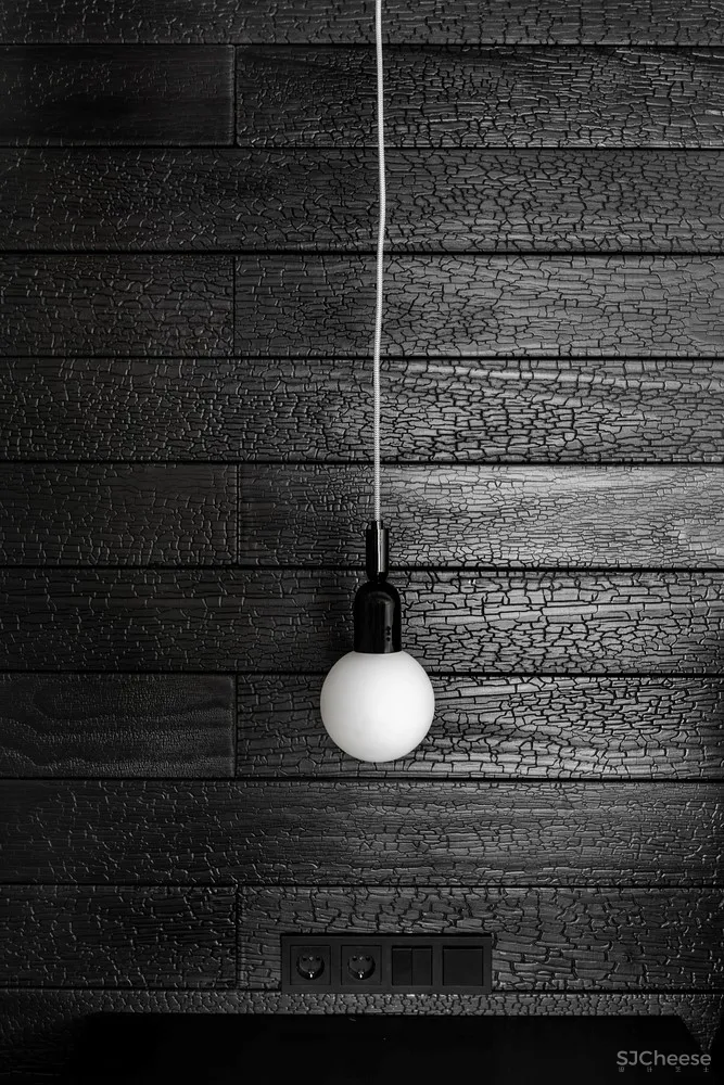 首发 | IDwhite 简约的工业阁楼公寓