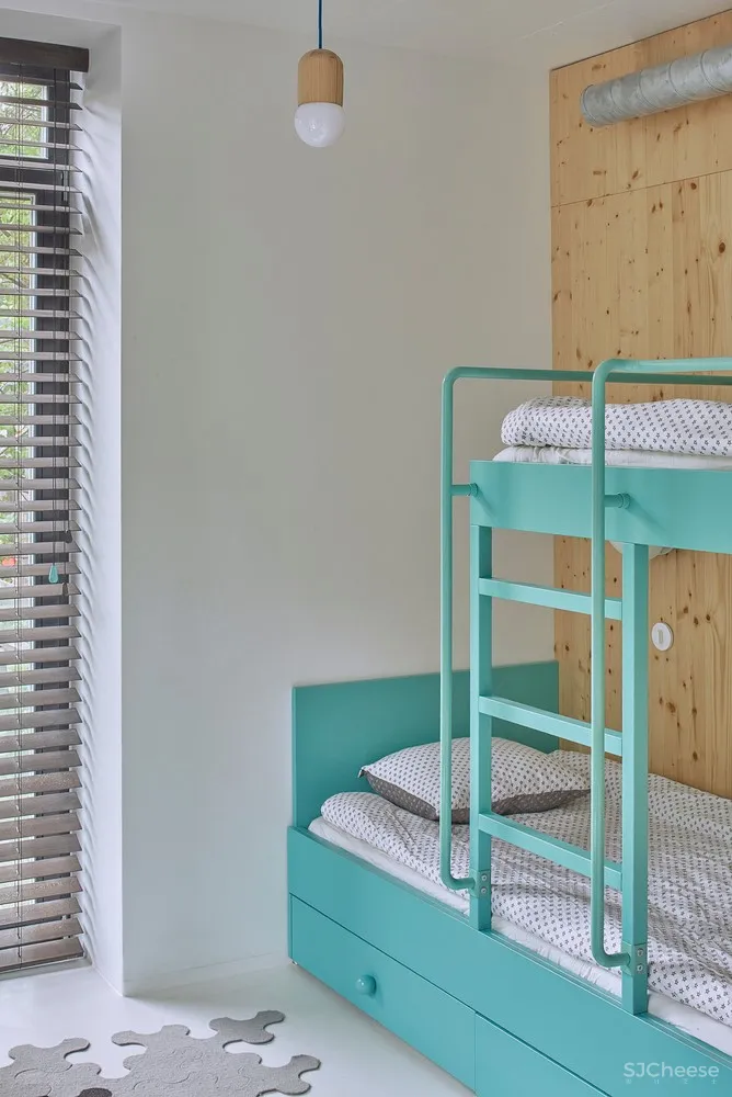 与环境的和谐融合 | A House in Rasu Namai