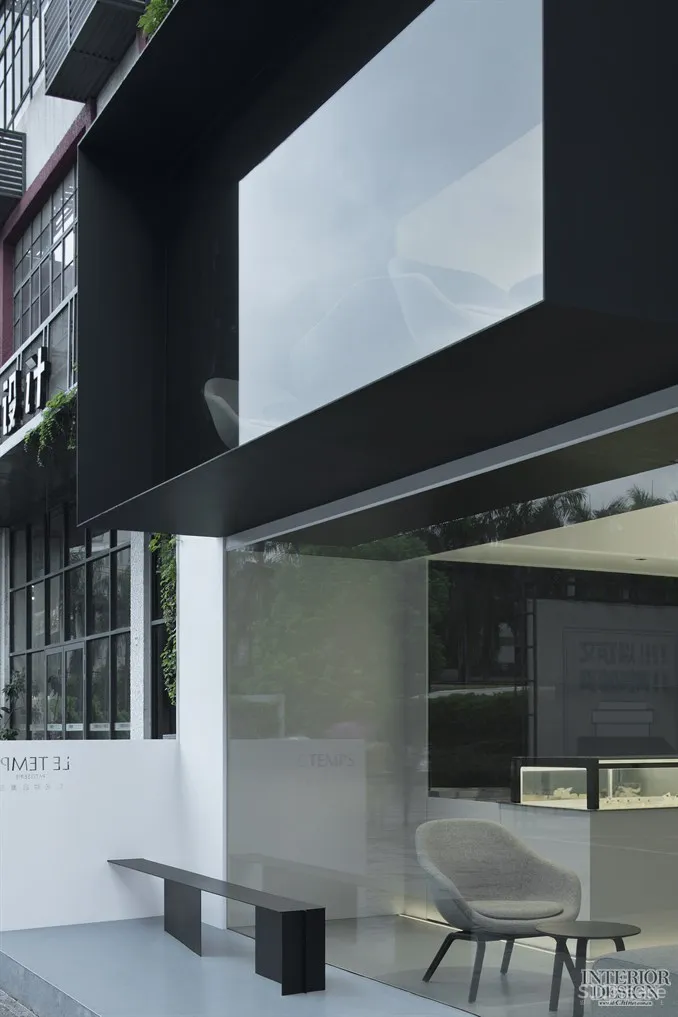 厂子里的甜品盒子