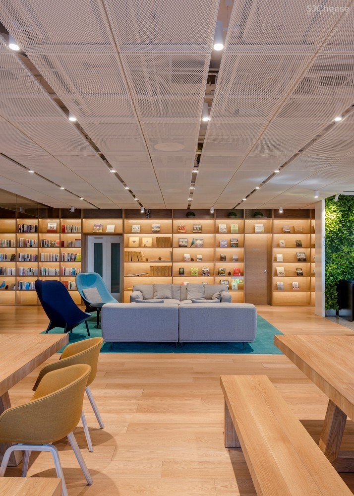 蔚来电动汽车北京旗舰店 NIO House： AIM Architecture