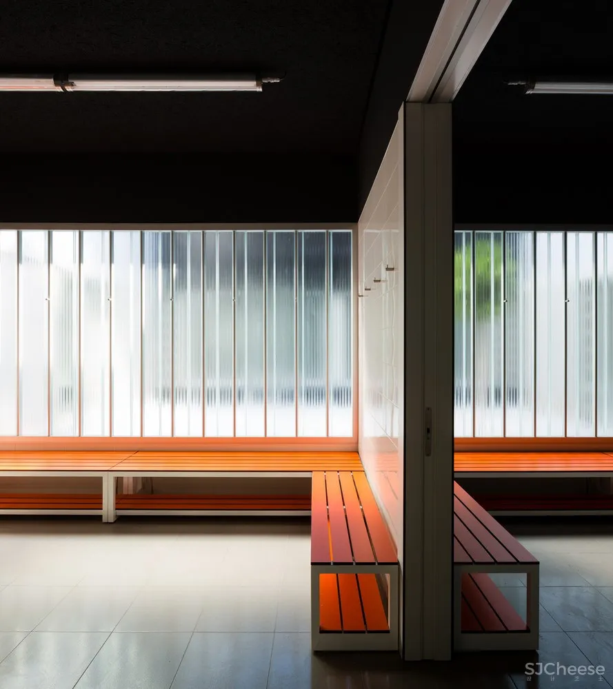 西班牙:篮球联赛场地