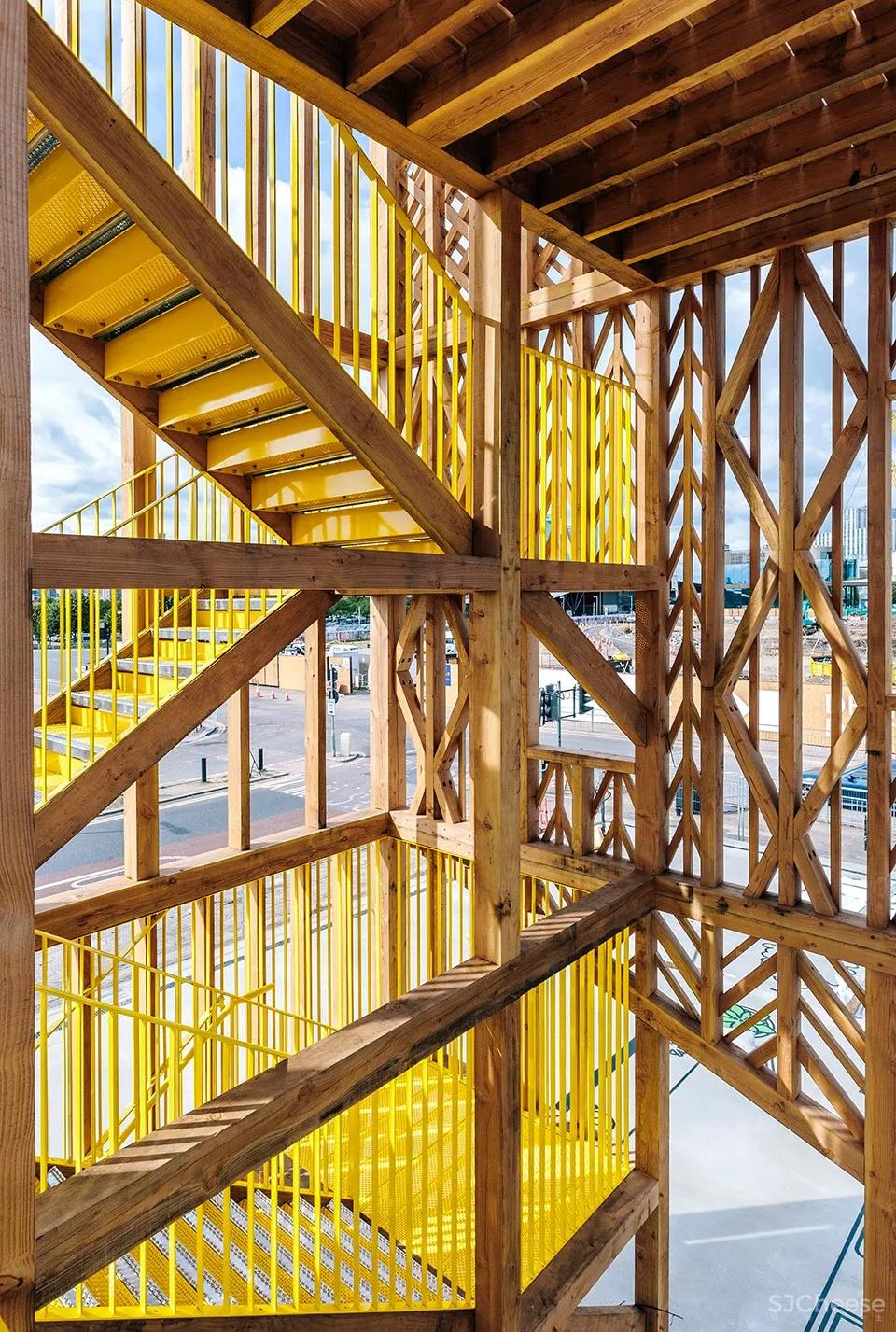 Design 33展馆空间 / Studio Weave