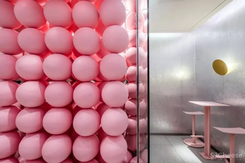 喜茶南京德基 PINK 店:Beautiful Chaos | 梅蘭工作室 首