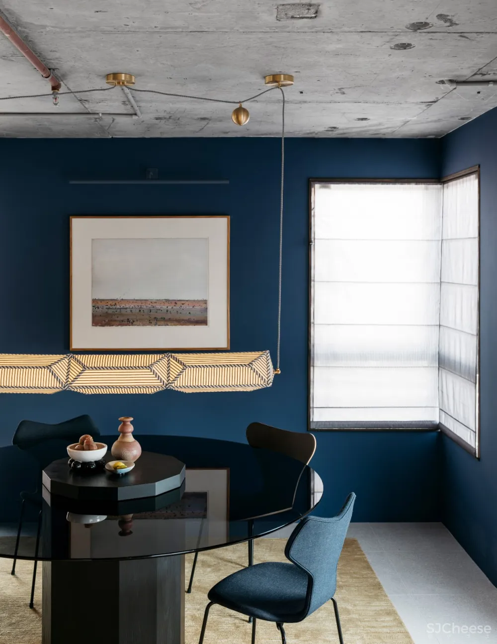 新作 | Amber Road 设计悉尼公寓 黑暗色调与工业材料的搭配 首