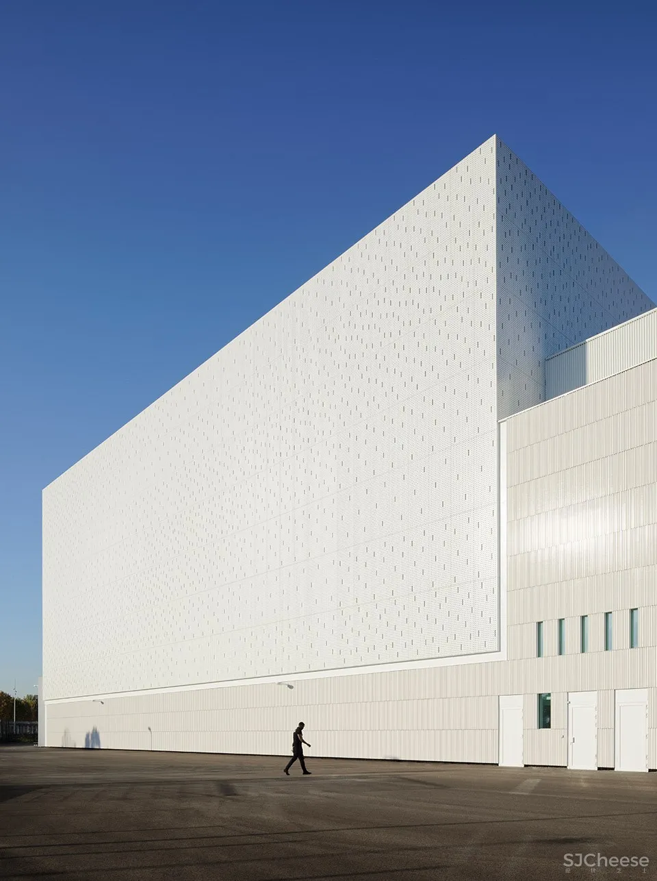 法国中央银行La Courneuve中心，巴黎 / Jean-Paul Viguier et Associés