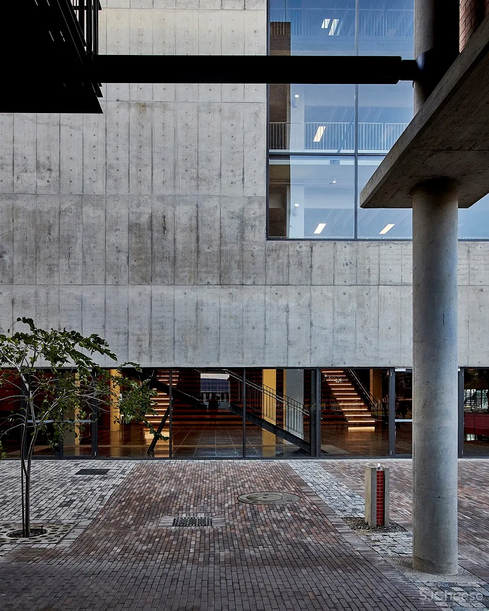 Sol Plaatje大学学生资源中心,南非 / designworkshop