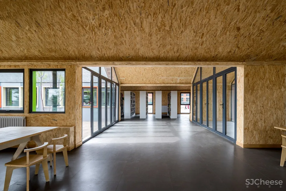 张北县二台镇华夏之星初心图书馆,河北 / 度态建筑