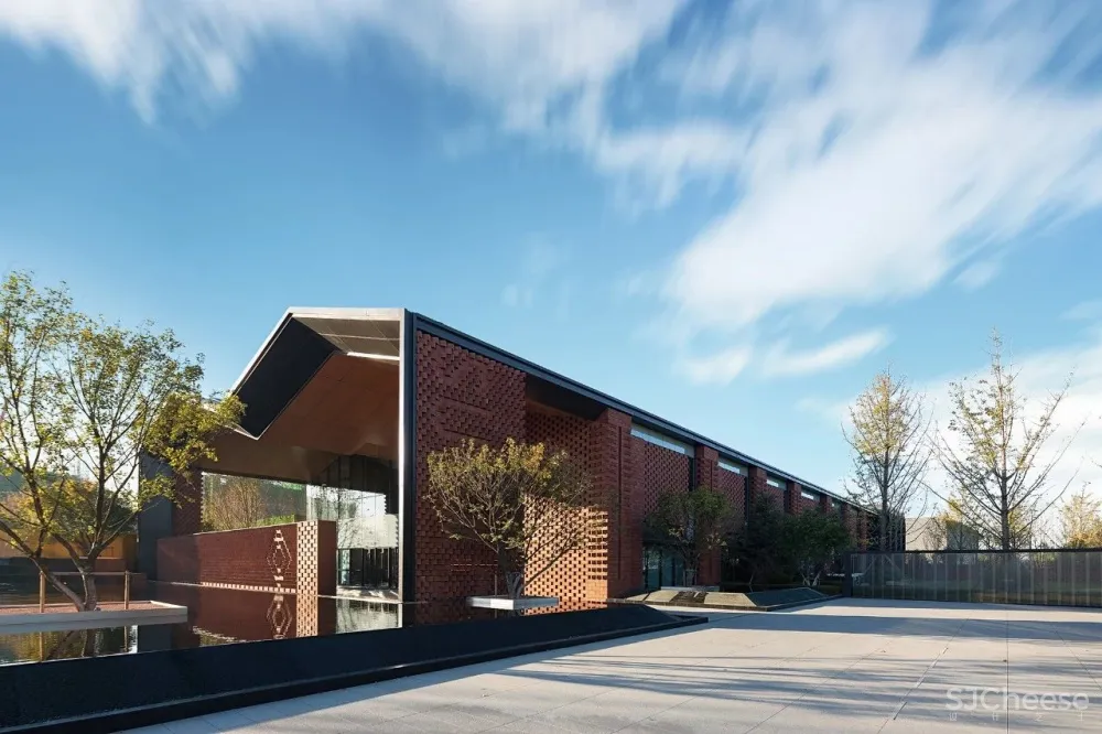 上海乐尚设计:沈阳融创城售楼部 首