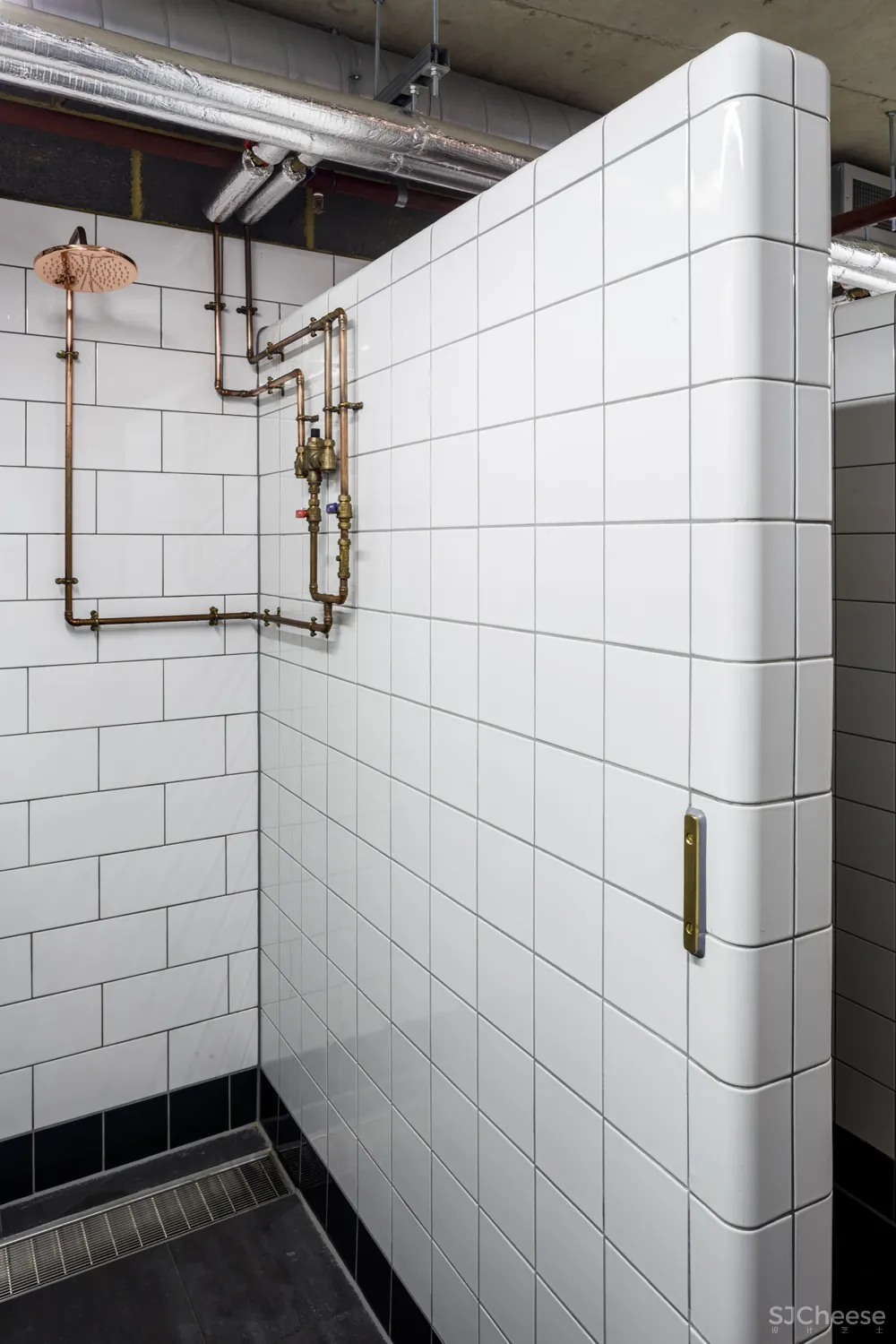 叛军C102健身房 伦敦