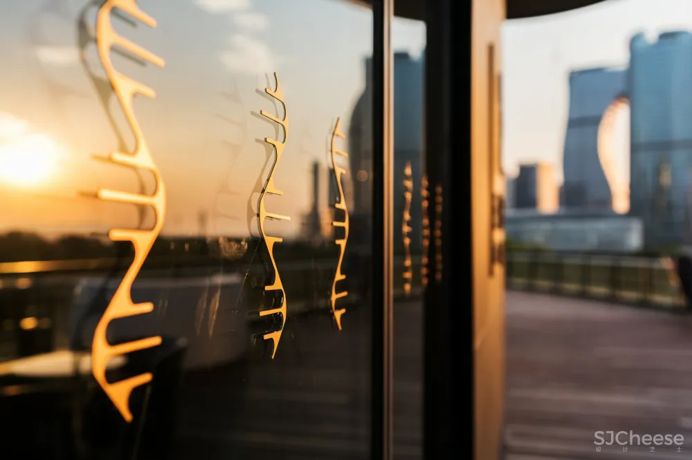 多元选择中追寻，定义独有基因 | 珑腾商业空间设计事务所 首