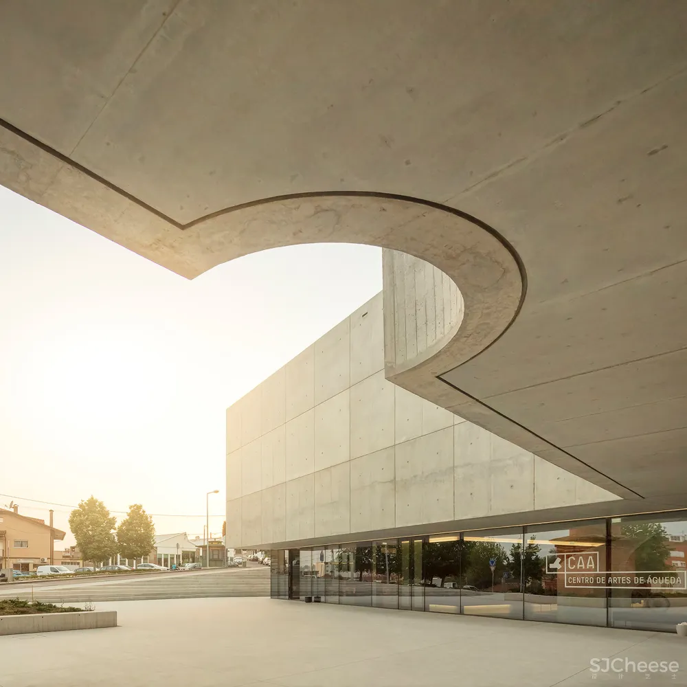 CAA / ÁGUEDA 艺术中心,葡萄牙 / AND-RÉ
