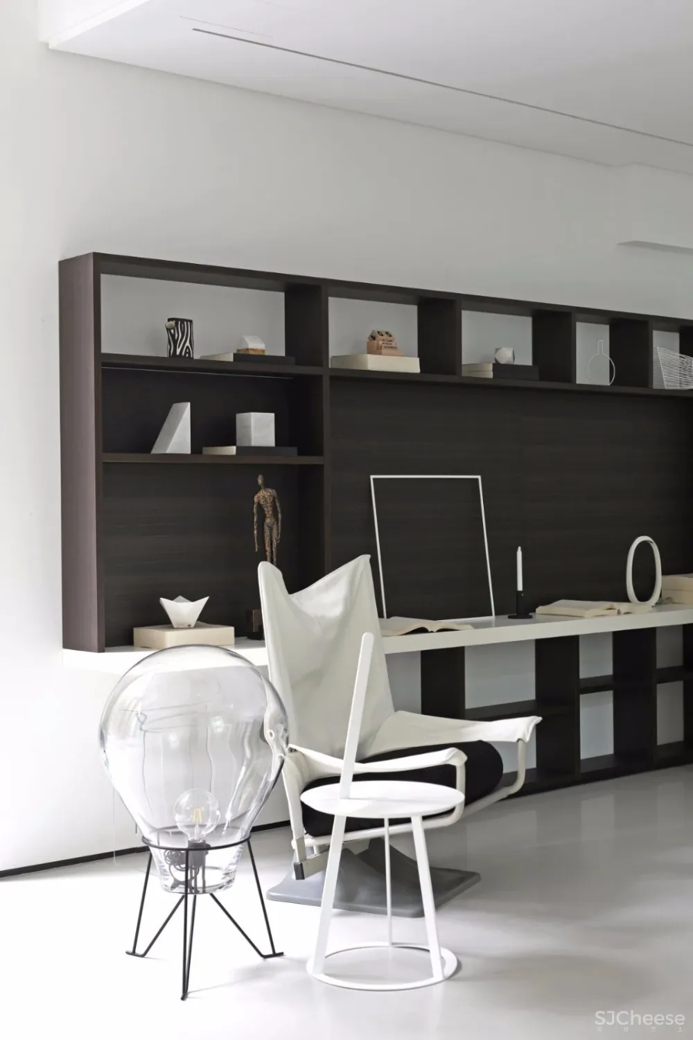 新作 | 1400m² 极简白顶级度假别墅，89年设计师惊艳演绎 首