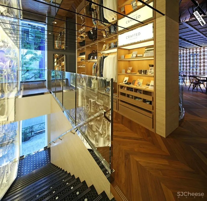 日本东京的雷克萨斯体验店