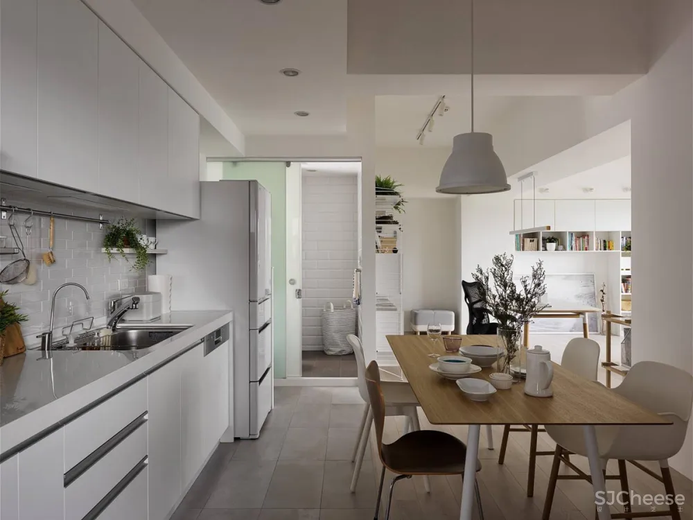 现代风格白色公寓 | November Design