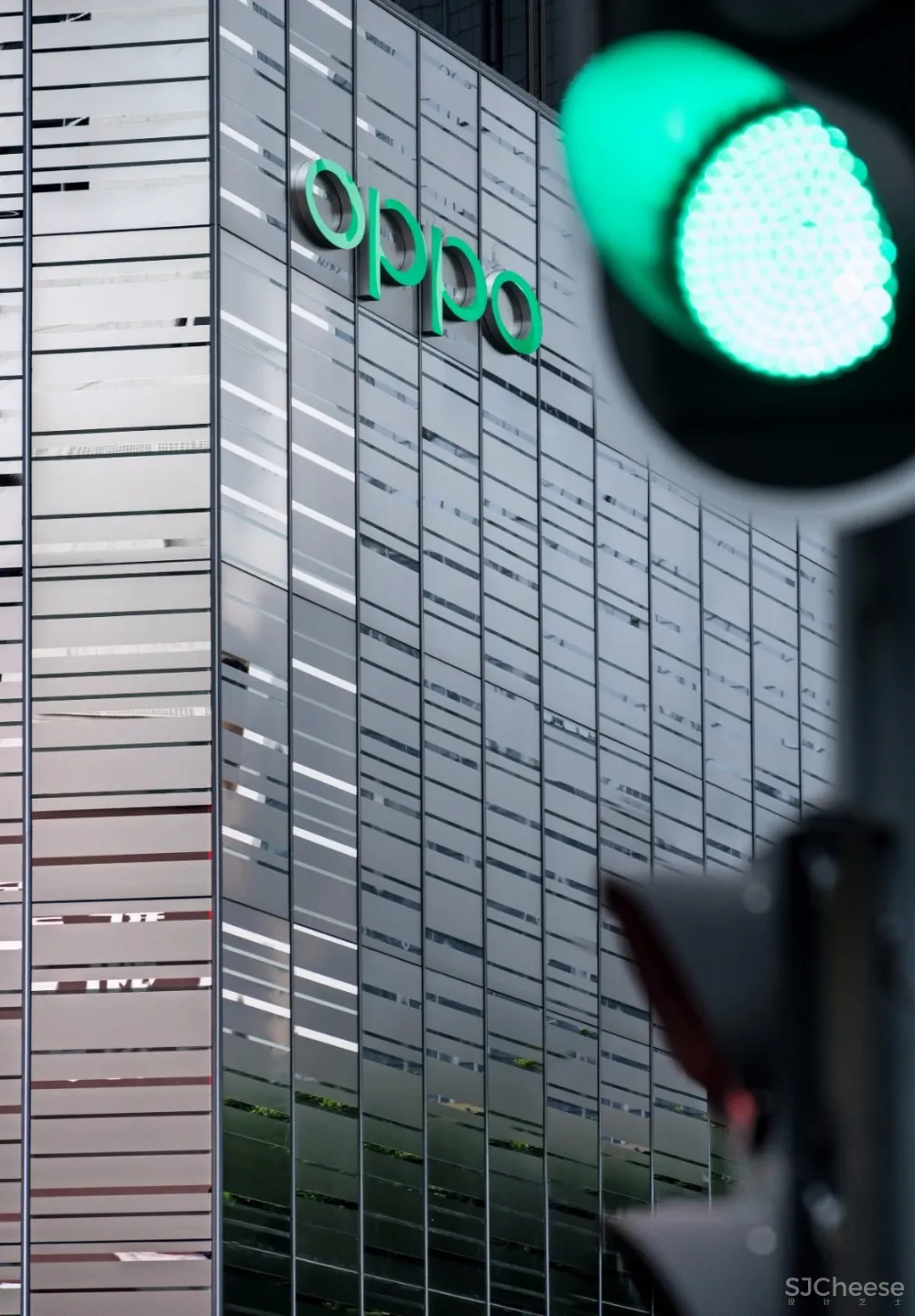 DOMANI东仓新作首发 | OPPO 深圳旗舰店· 透明的存在