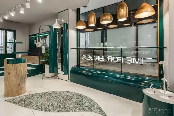 希腊：卡库鲁珠宝店