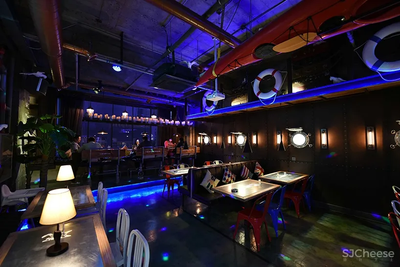 街烧派私人订制主题量贩 KTV