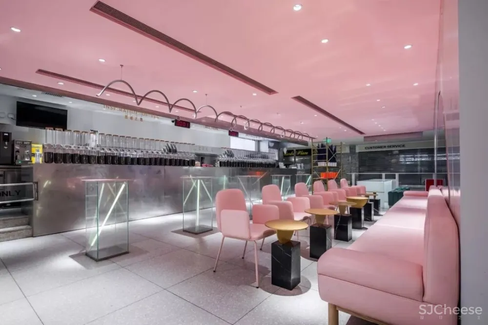 喜茶南京德基 PINK 店:Beautiful Chaos | 梅蘭工作室 首