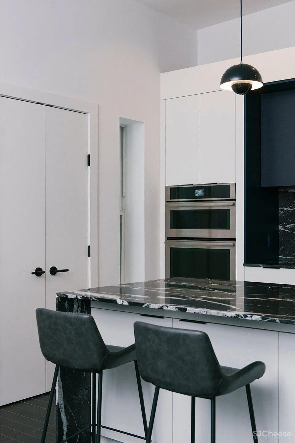 Studio Roslyn:温哥华 Ad Astra住宅 首