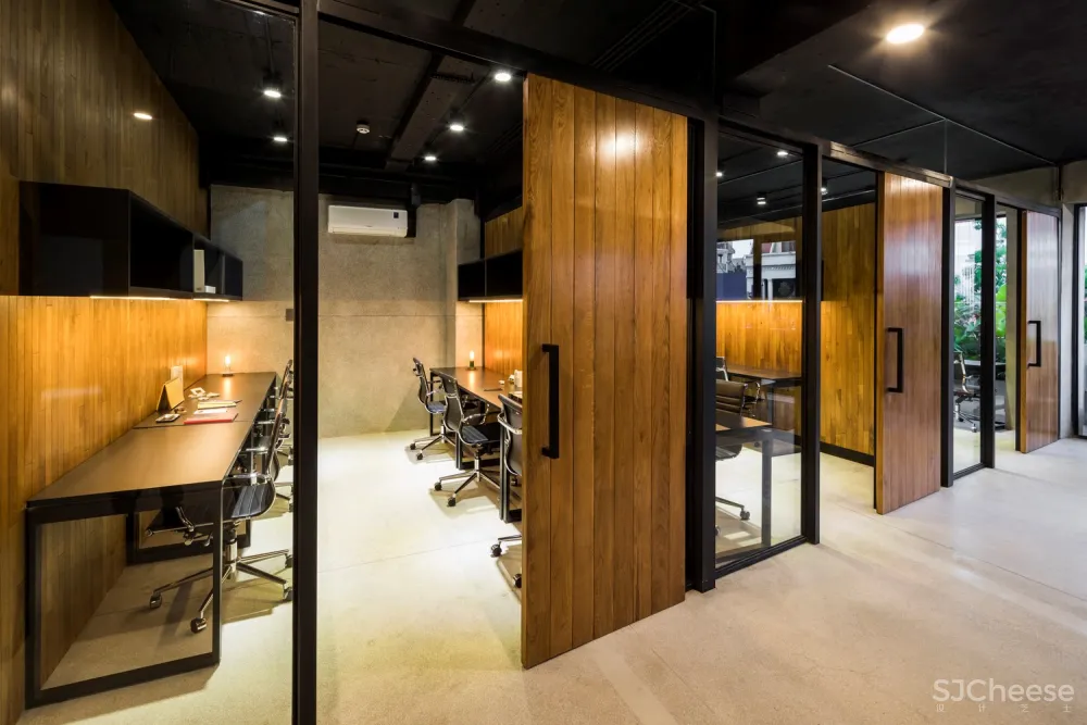 Sanuki Daisuke architects：越南年轻创业者的办公空间