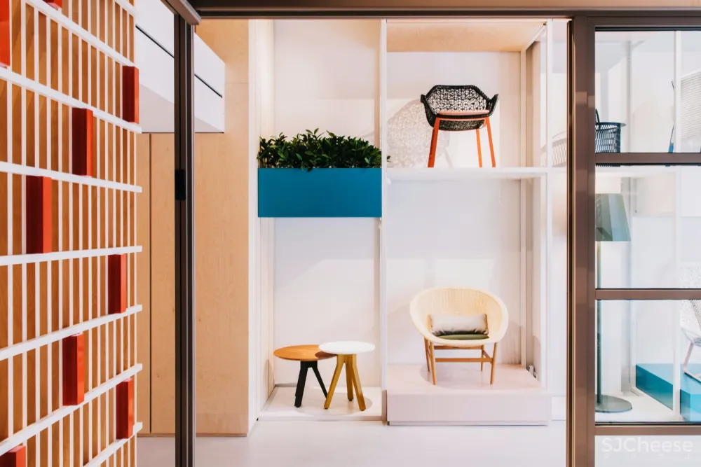 Patricia Urquiola 为家具品牌 Kettal 设计的展厅